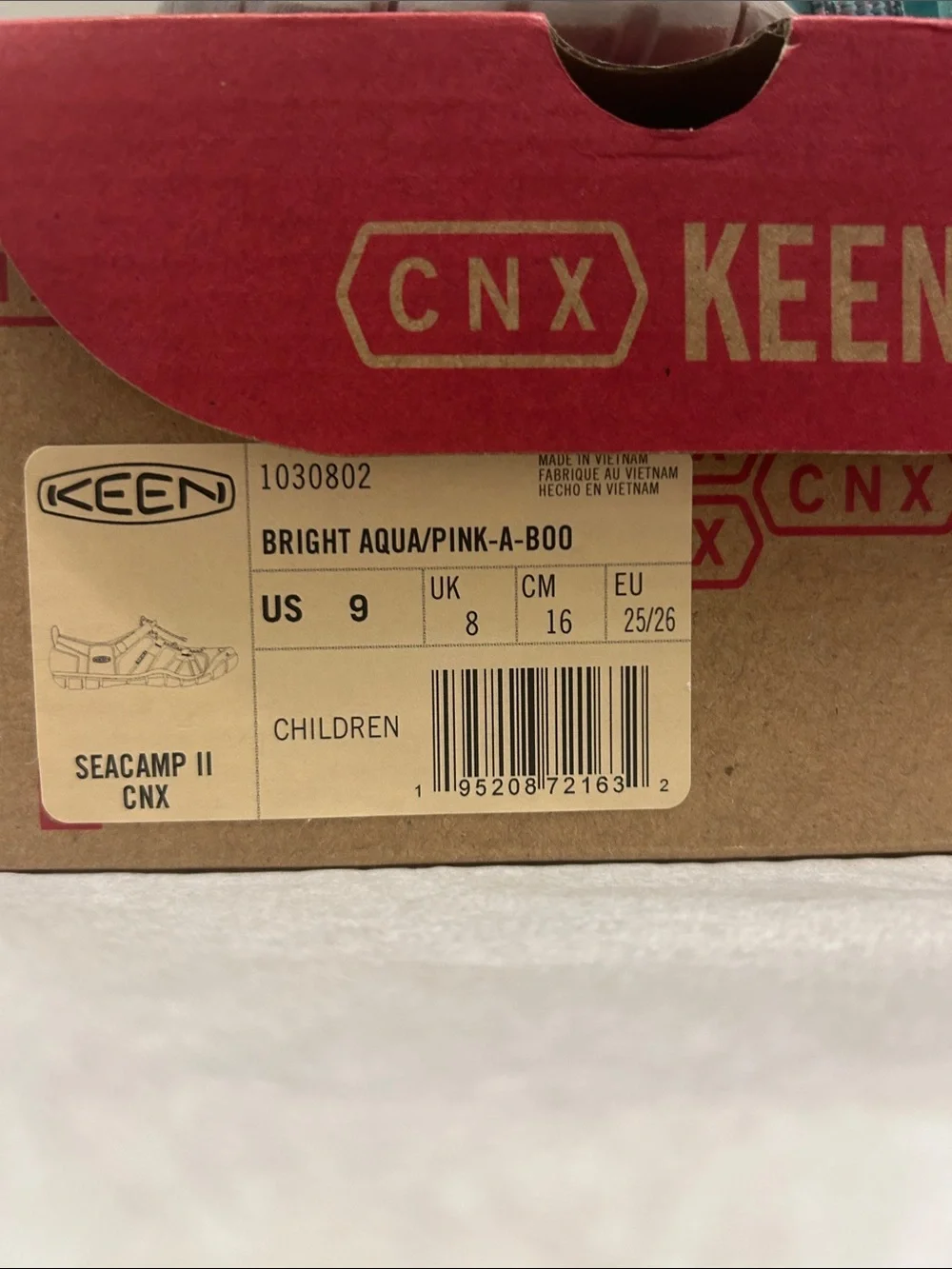 Keen grippy toe worn